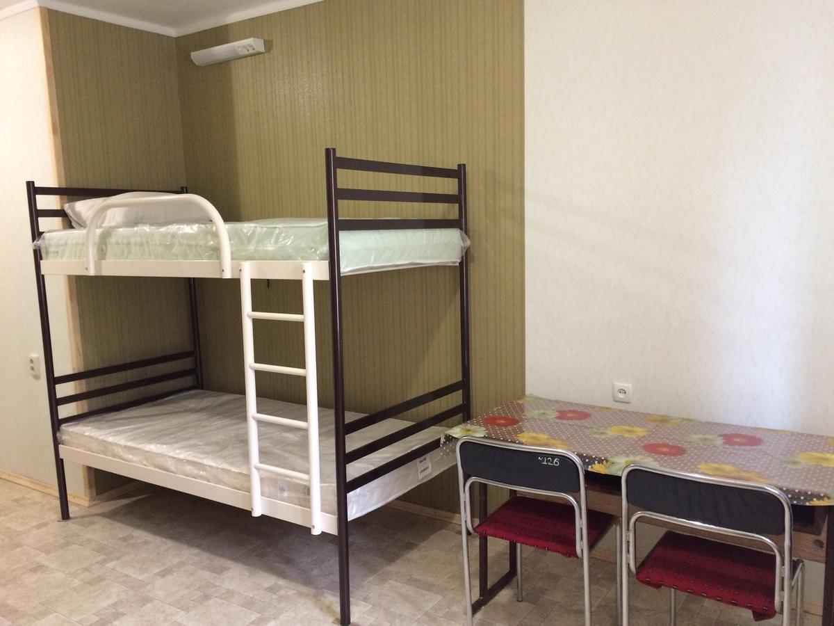 Hostel - Avaliani Street Zaporizhia Exterior foto